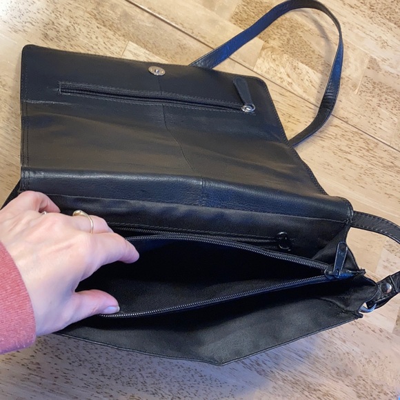 Bundle of four bags - Picture 8 of 13